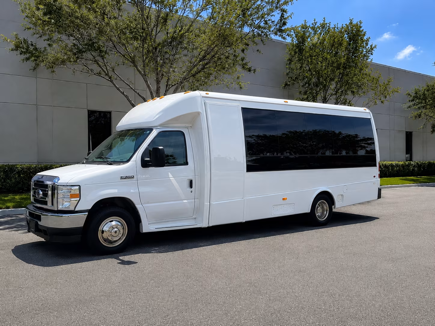 book a motorcoach from logan to delta center in salt lake city