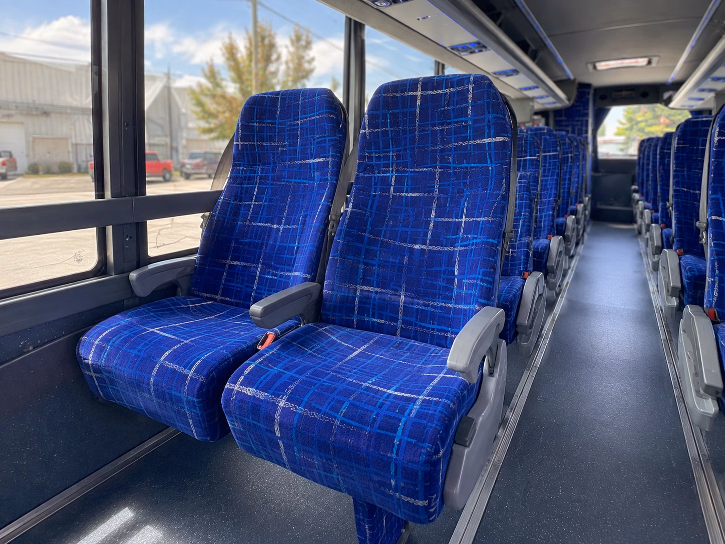 farmington professional charter bus transportation for farmington corporate groups