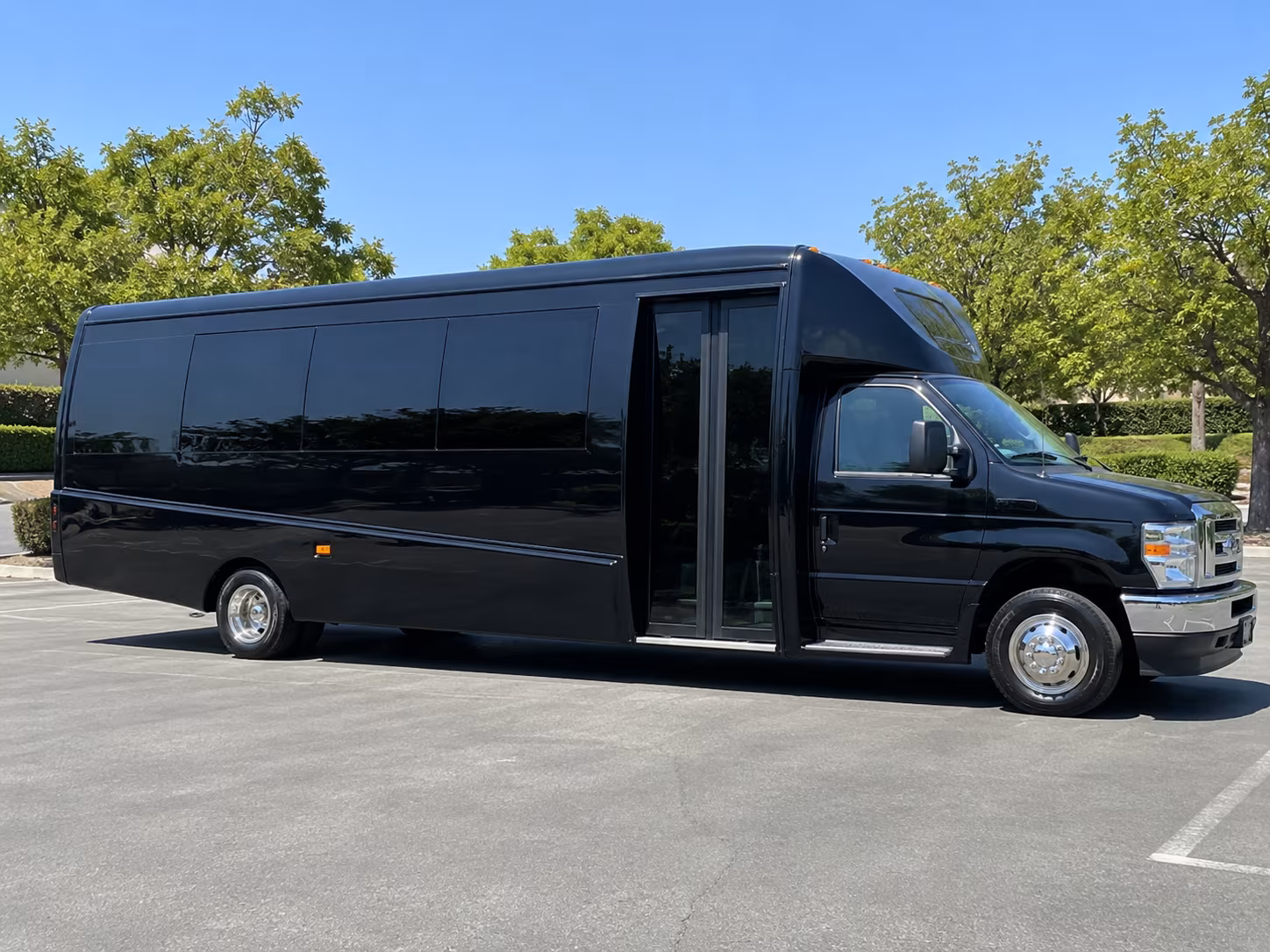 farmington rent a charter bus for your farmington wedding