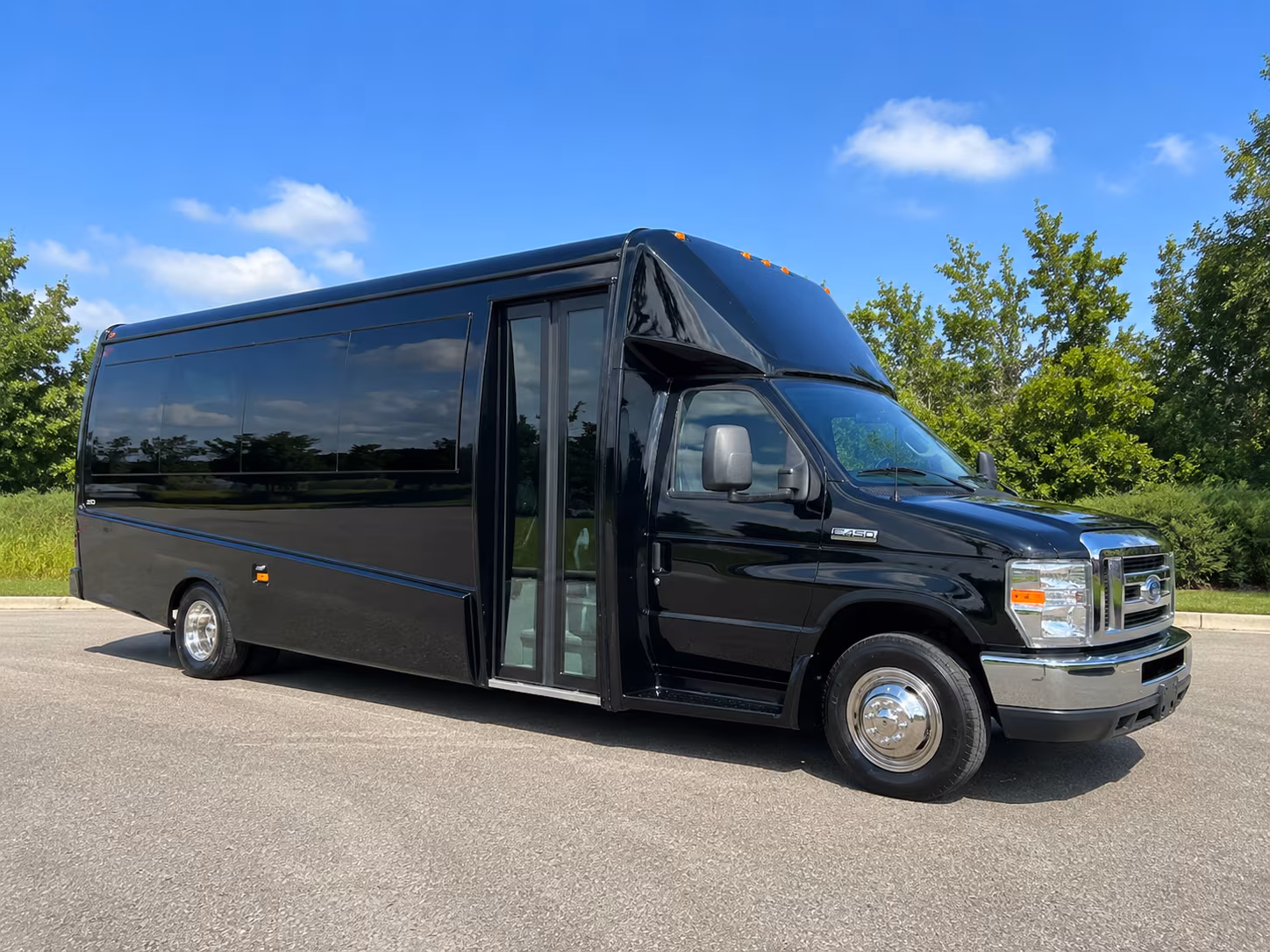 farmington visit multiple wineries with one farmington charter bus rental