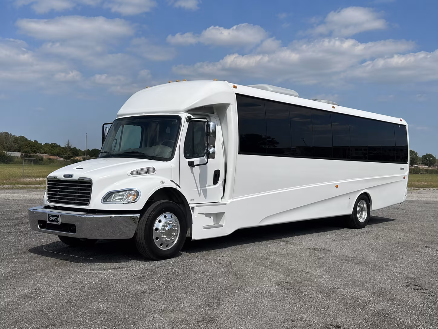 logan 50 passenger party bus