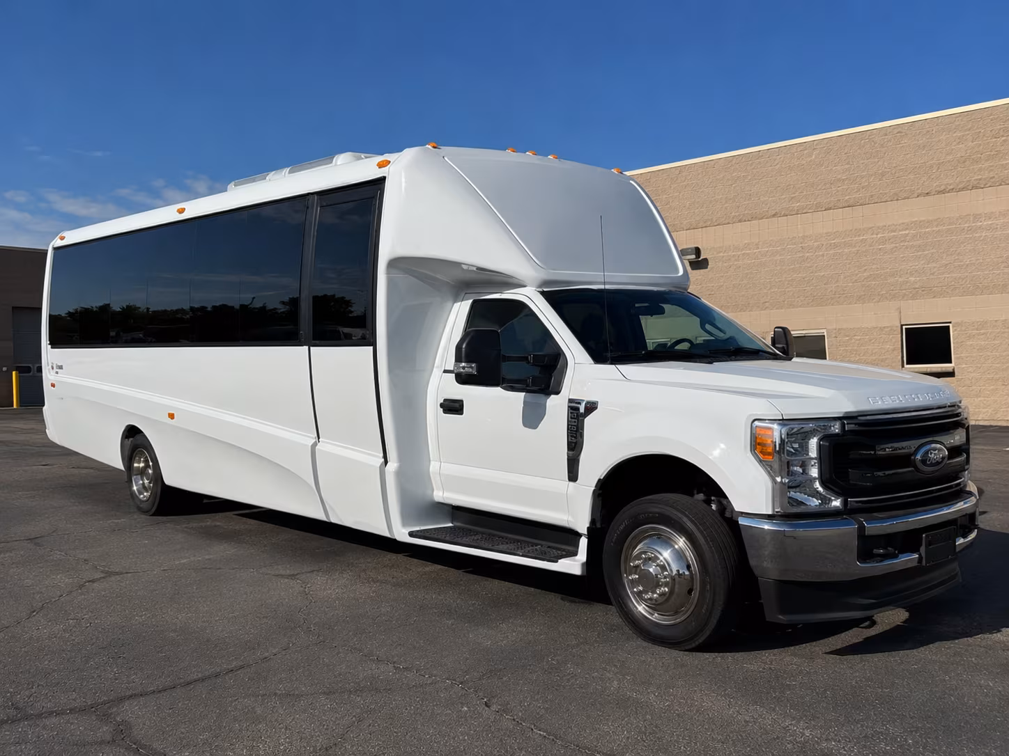 roy bus rentals